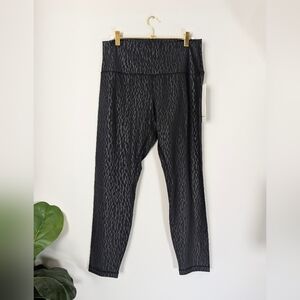 NWT Lululemon Black Textured High-Waist Leggings